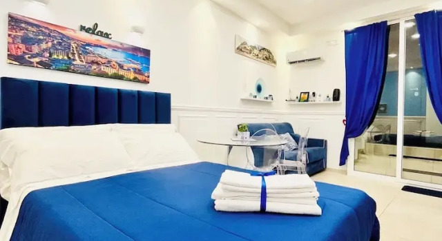 Апартаменты Comfort DonnAnna Naples City Center