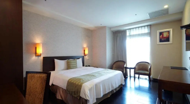 Двухместный номер Standard с балконом 9 Hotel