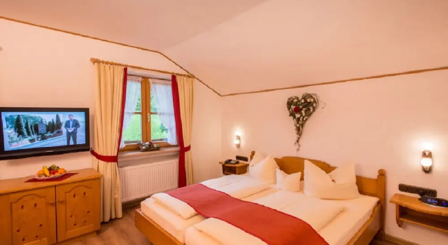 Номер Comfort Hotel Alpspitz B&B