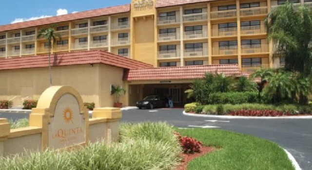 Одноместный люкс c 1 комнатой La Quinta by Wyndham Coral Springs University Dr