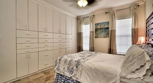 Island Flat 103