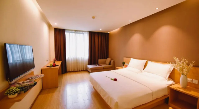 7 Days Premium Hotel (Chongqing Longtousi North Railway Station Center)