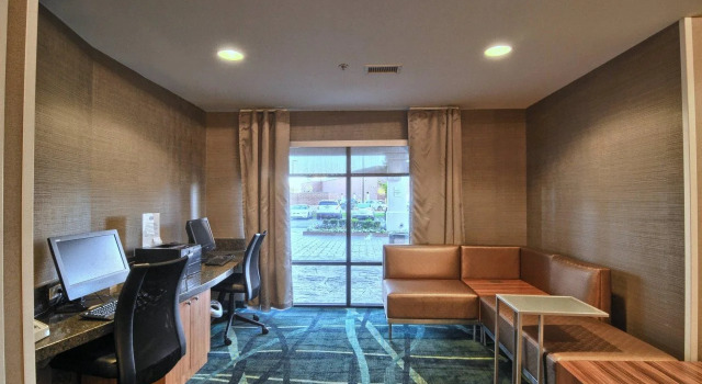 SpringHill Suites Detroit Southfield, Varaa Hotelli Southfield 