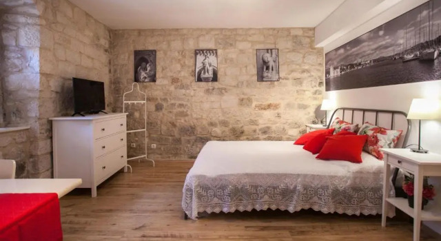 Apartment & Room Ursa, Забронировать Апартаменты/квартира Апартаменты Трогир, рядом с Church of St. Barbara, Апартаменты/квартира