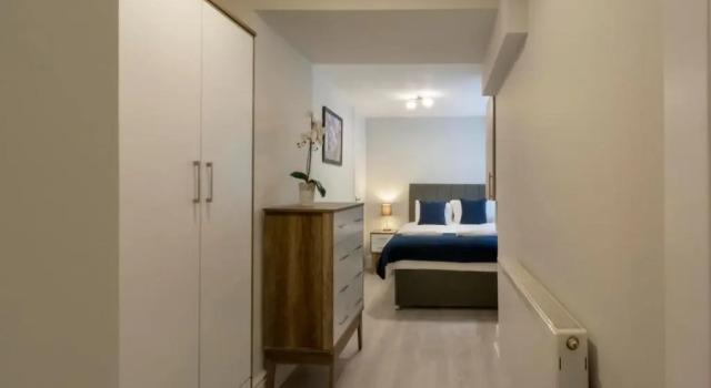 Luxury 2 bedroom Clifton flat with free parking, Забронировать Отель Клифтон Бристоль, рядом с Christ Church Clifton