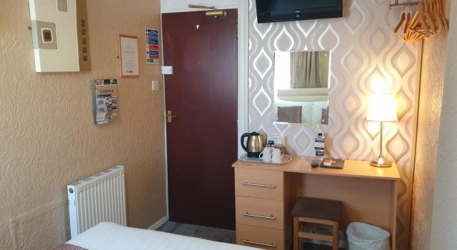 Номер Economy Corona Blackpool