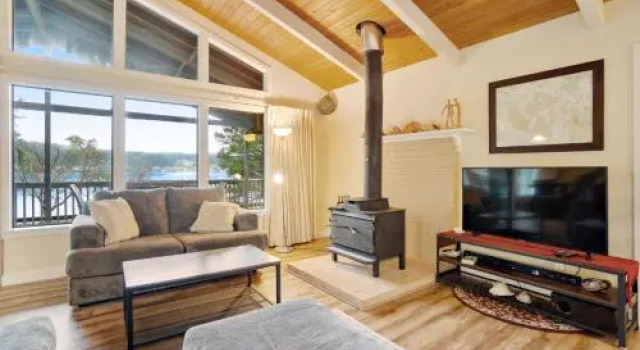 Fisherman Bay Beach House, Забронировать Отель Лопес о. Лопес, рядом с Lopez Island Bike Ride