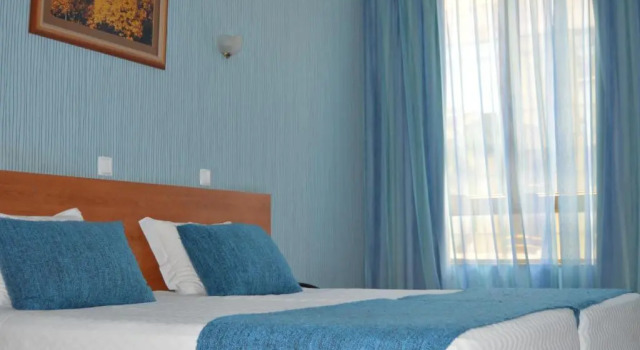 Семейный номер Standard Imperio Hotel