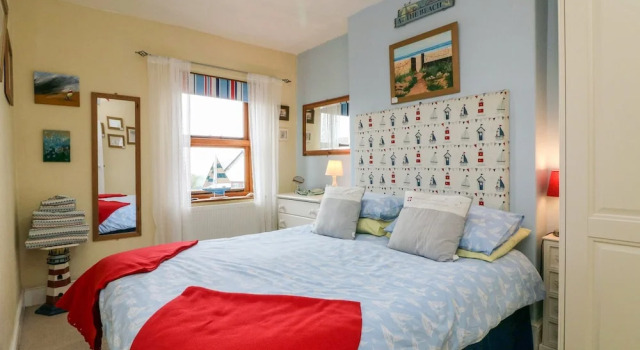 Elm Cottage, Забронировать Дом для отпуска Бидефорд Девон, рядом с Tapeley Park Gardens