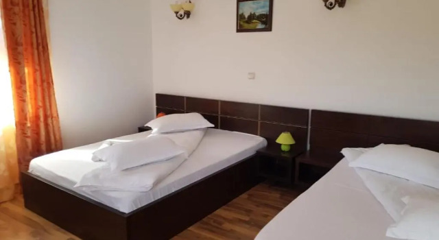 Номер Standard Pensiunea Casa Zarnesteana