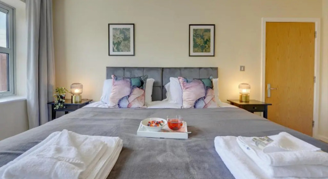 Lovely & Calm 2Bd Executive Eco-Apartment I Parking I Pet Friendly, Забронировать Апартаменты/квартира Отели Бирмингема с парковкой, рядом с Океанариум «Национальный центр морской жизни», Парковка