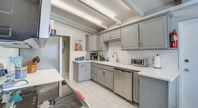 Коттедж Pet-friendly Sedona Home: Hot Tub, Walk to Trails!