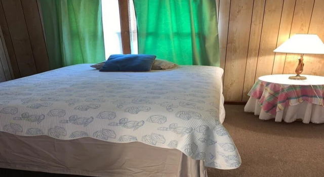 1017 Byrd St, Забронировать Дом для отпуска Коттеджи Южной Каролины, Коттедж