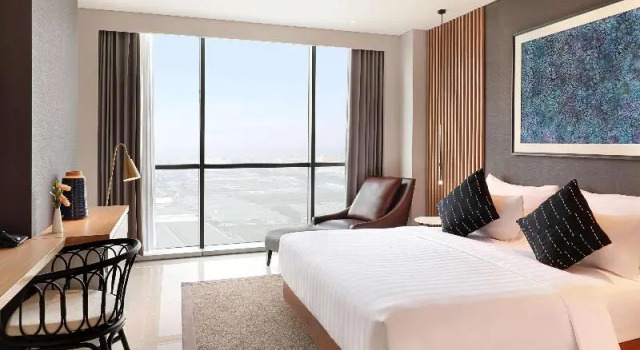 Standart oda Novotel Samator Surabaya Timur