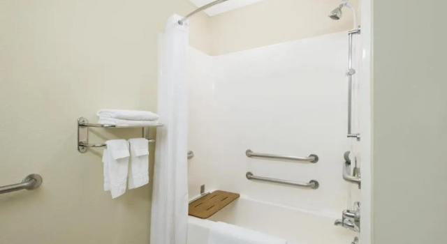 Номер Superior Microtel Inn & Suites by Wyndham