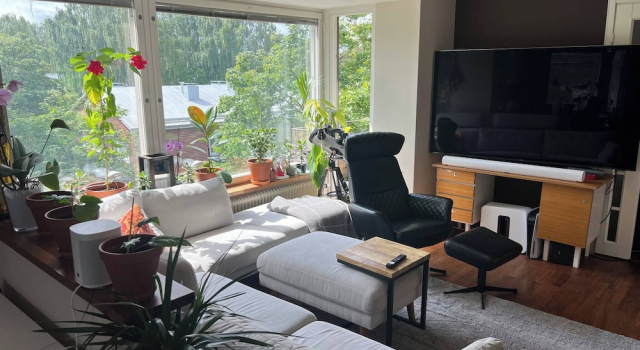 Cozy Well Connected Family Apartment