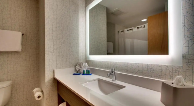 Люкс Holiday Inn Express Hotel & Suites Jacksonville North-Fernandina by IHG