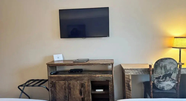 LakeFront Lodge, Buchen Sie Hotel McHenry 