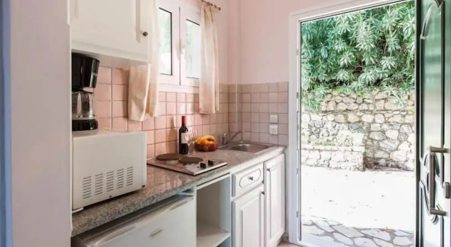 Студия с красивым видом из окна Niki Apartments