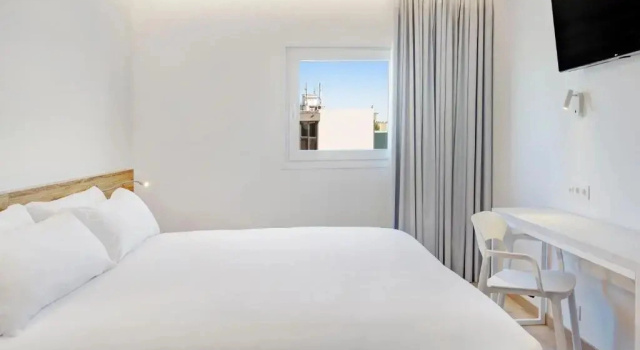 Двухместный номер Deluxe B&B HOTEL Porto Expo Aeroporto