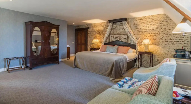 Люкс Van der Valk Hotel Kasteel Terworm