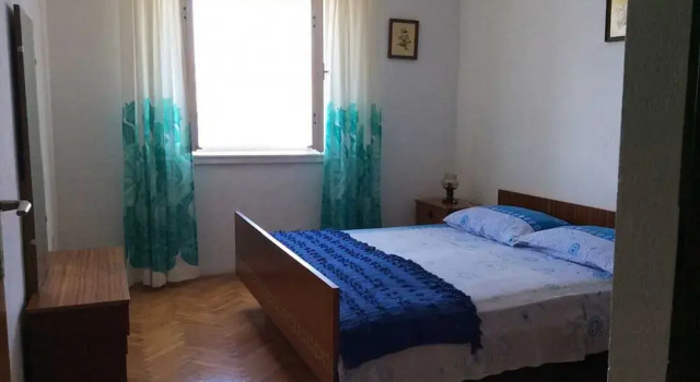 Sova - 20 m From Beach - A1, Rezerwuj Hotel Hotele w Split-Dalmatia County z parkingiem, Parking