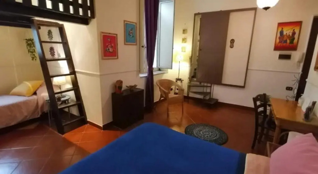 Rooftop Attic, Забронировать Отель Отели Неаполя 3 звезды, рядом с Кафедральный собор Неаполя, 3*