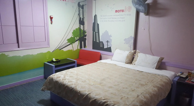 Lucas Hotel