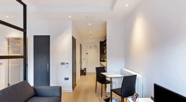 Stunning Studio With Decorated Interior in Poplar, Забронировать Отель Отели Англии 3 звезды, 3*
