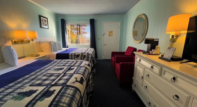 Четырёхместный номер Standard Мансарда с частичным видом American Boutique Inn - Lakeview