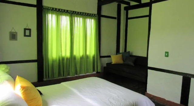 Двухместный номер Standard с балконом Coffee Tree Boutique Hostel