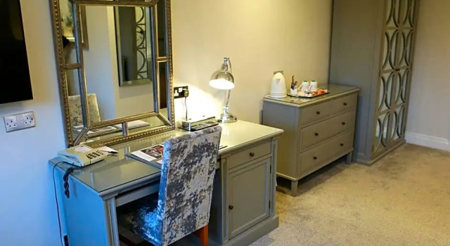 Номер Deluxe De Rougemont Manor Hotel & Suites