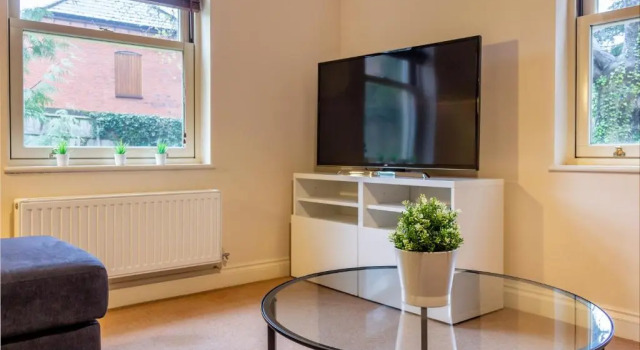 Apartment 4 Hillbrook House, Malvern - Guest Homes