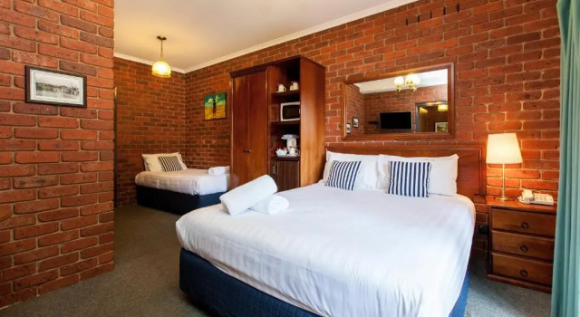 Номер Standard Armour Motor Inn