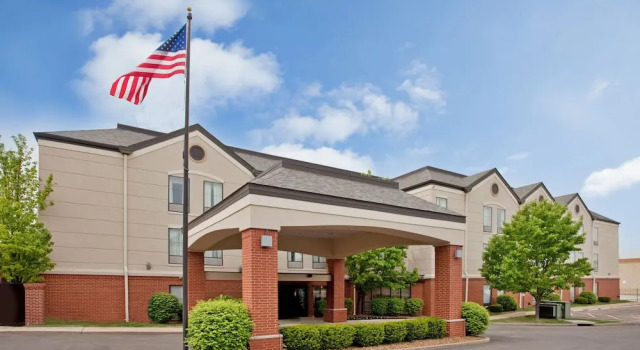 Holiday Inn Express Saint Louis, Book Hotel Saint Louis Missouri