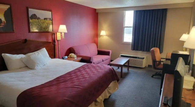 Номер Standard Ramada by Wyndham Angola/Fremont Area