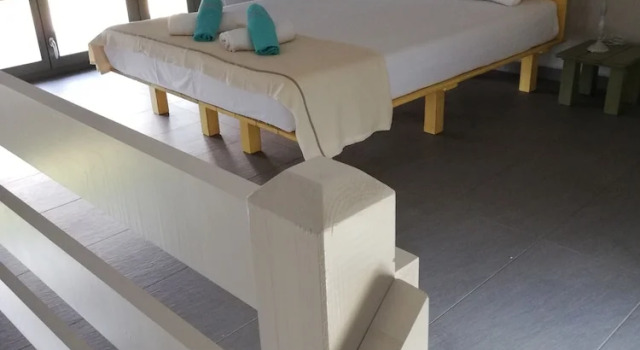 Семейный коттедж с видом на море Thea Houses