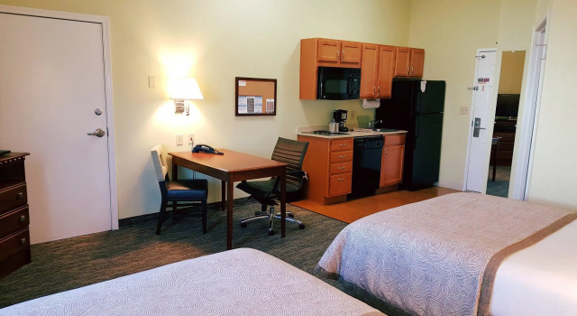 Четырёхместный люкс Candlewood Suites Oklahoma City-Moore by IHG