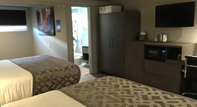 Четырёхместный номер Deluxe Arden Star Hotel