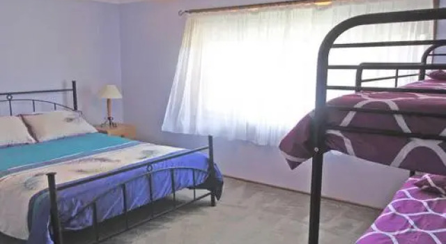 Catalina', 7 Catalina Close - Air Conditioned Large Home With Boat Parking
