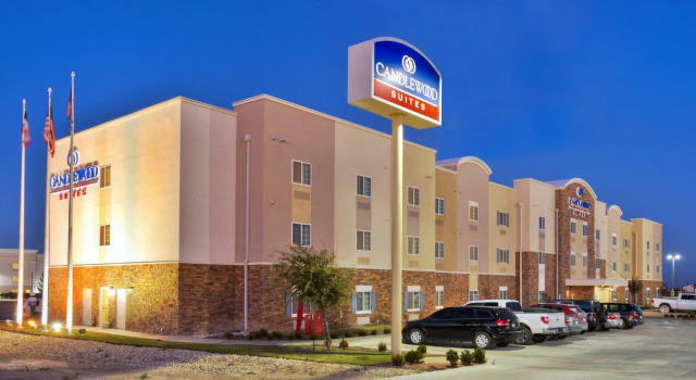 Candlewood Suites Fort Stockton, Rezerwuj Hotel Hotele w Fort Stockton z parkingiem, Parking