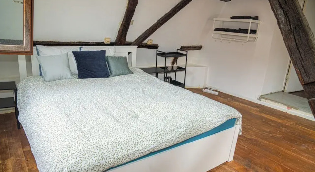 2BR Apartment with Canal View in Ghent, Забронировать Апартаменты/квартира Апартаменты Гента, рядом с Book Tower, Апартаменты/квартира