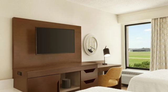 Двухместный номер Accessible Hampton Inn Houston Hobby Airport