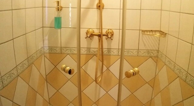 Номер Economy Burghotel auf Schönburg