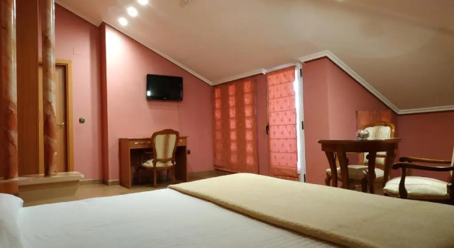 Полулюкс Hotel Real de Castilla