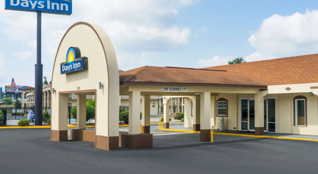 Days Inn by Wyndham Statesville, Забронировать Мини-отель Стейтсвилл Северная Каролина