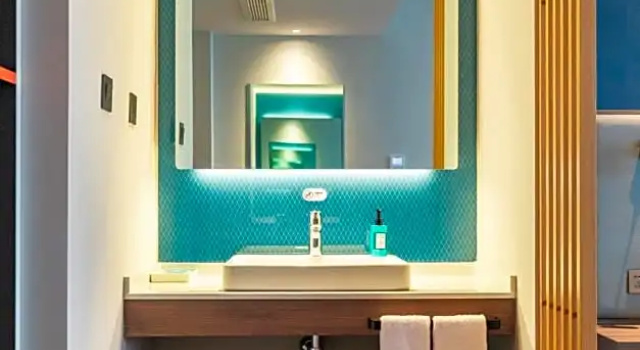 Двухместный номер Standard Holiday Inn Express Pinghu by IHG
