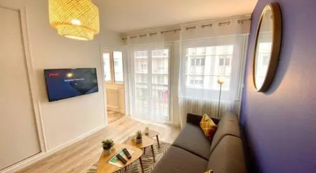 SOBNB DR FAVRE 2- Studio 4 personnes, neuf, 50m gare