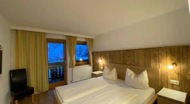 Двухместный номер Standard с балконом Gästehaus Hauser