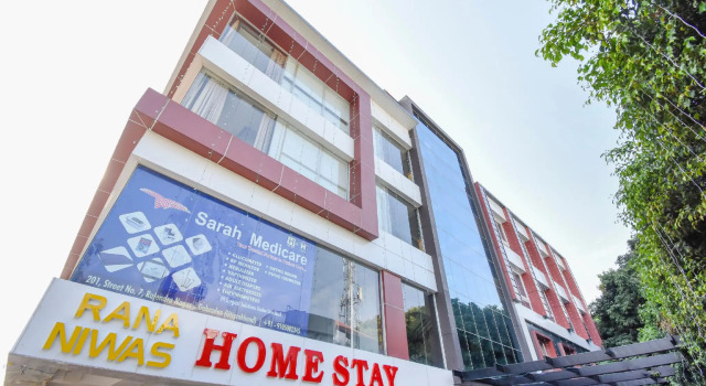 Capital O  76872 Hotel Maira, Rezerwuj Hotel Hotele w Uttarakhand z basenem, Basen
